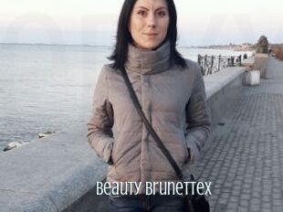 Beauty_BrunetteX