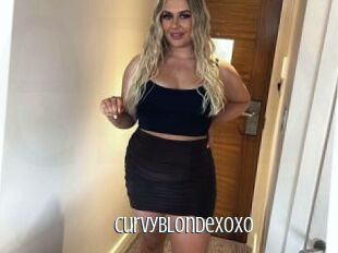 CurvyBlondeXoXo