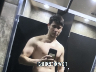 Daniel_devon