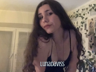 Lunadaviss