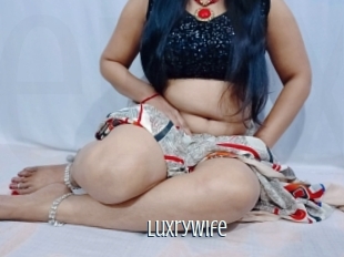 Luxrywife