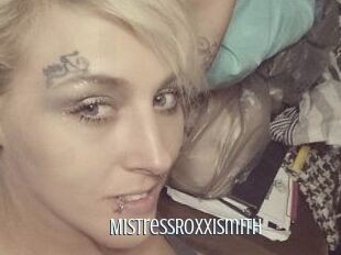 MistressRoxxiSmith