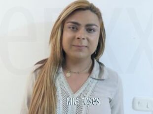 Mia_roses