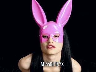 Misskinkyx