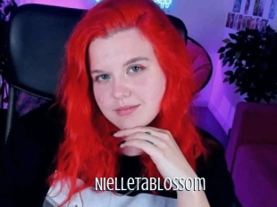 Nielletablossom