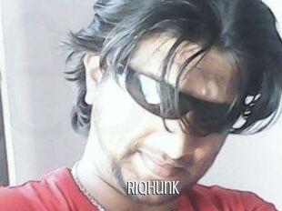 RIQhunk