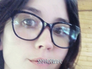 Shyhotwife