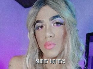 Sunny_hornyx